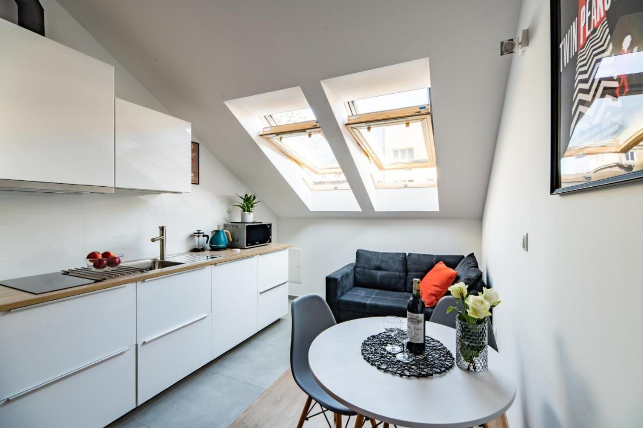 Neo Sky Apartment, Free Parking, 15 Min Walk Old Town&Kazimierz - By Homelike Krakau Buitenkant foto