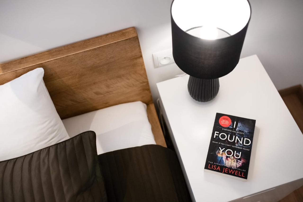Neo Sky Apartment, Free Parking, 15 Min Walk Old Town&Kazimierz - By Homelike Krakau Buitenkant foto